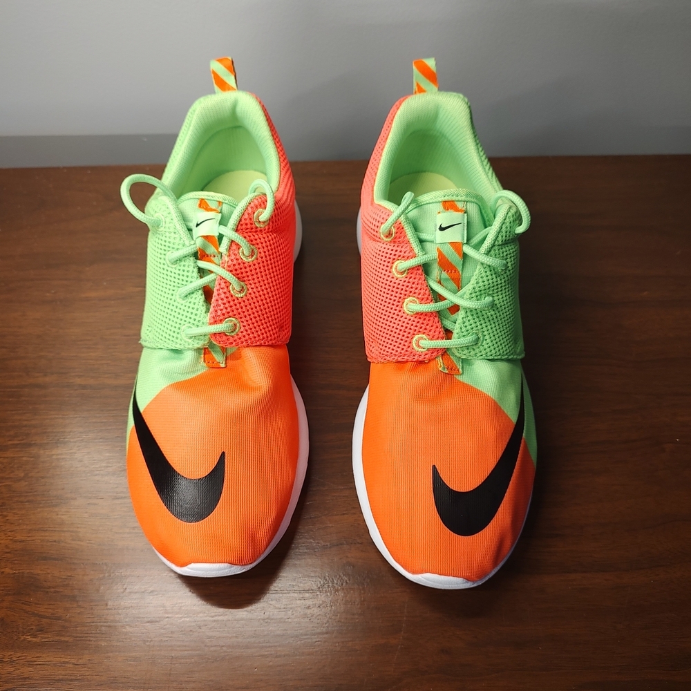 Nike 810513-300 6.5 Y Green/Orange EUC!